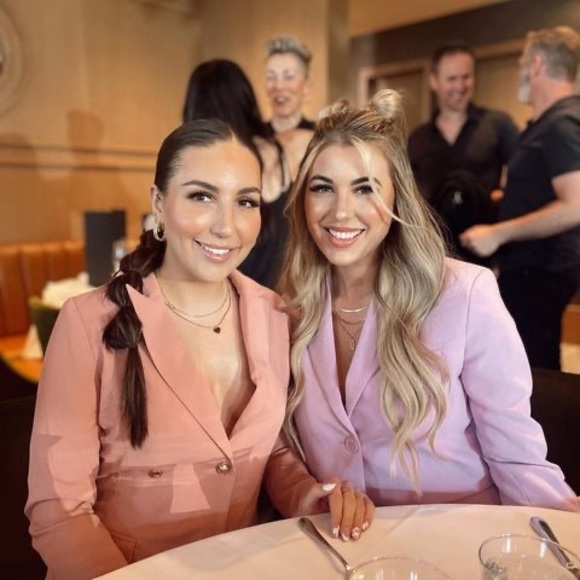 Meet your Posher, Briley - Picture 1 of 1